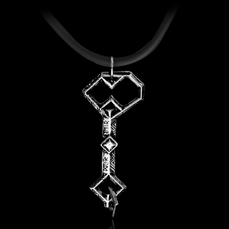 Film series accessories Hobbit necklace Oak type shield treasure key Rope chain pendant for men and women
Film series accessories Hobbit necklace Oak type shield treasure key Rope chain pendant for men and women
