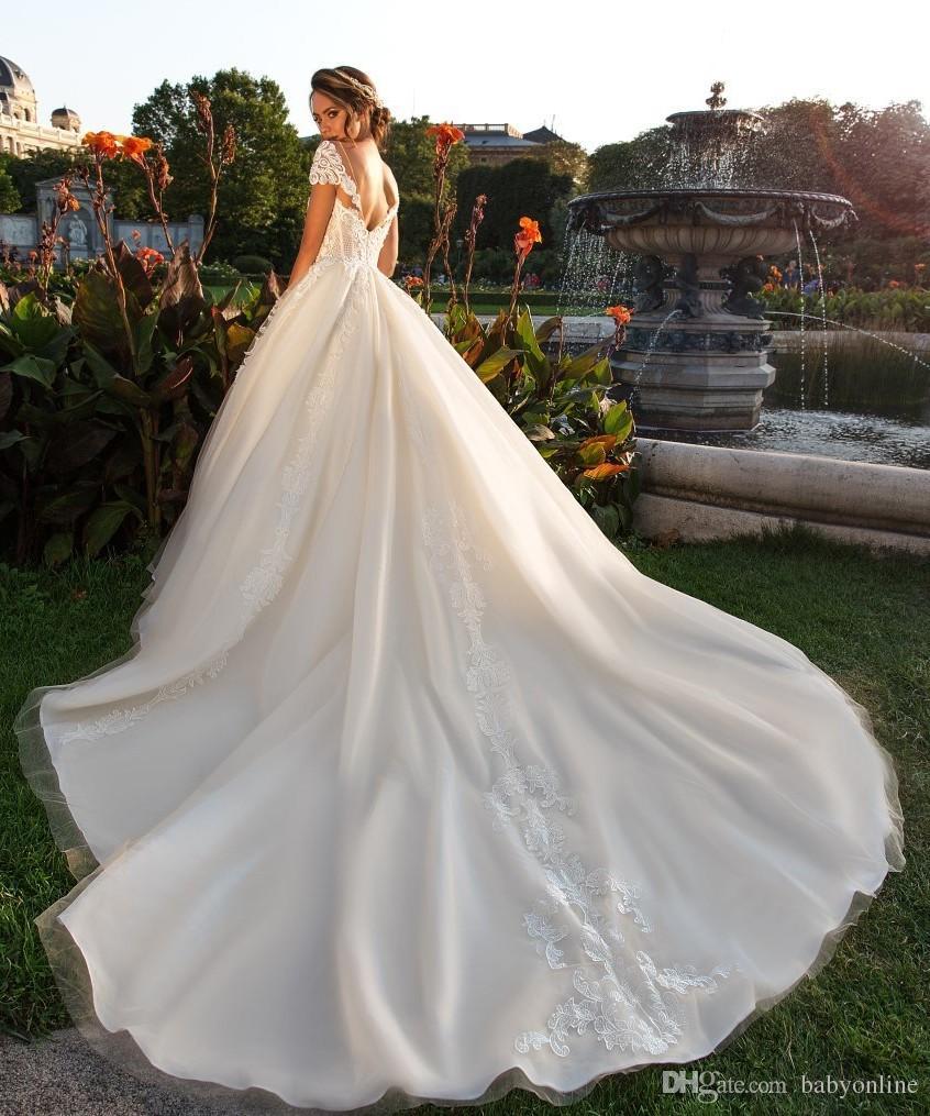 Elegant A Arabic Line Plus Size Dresses Long Off Shoulder Pleats Lace Appliqued Backless Wedding Dress Bridal Gowns Vestidos 0616 ppliqued