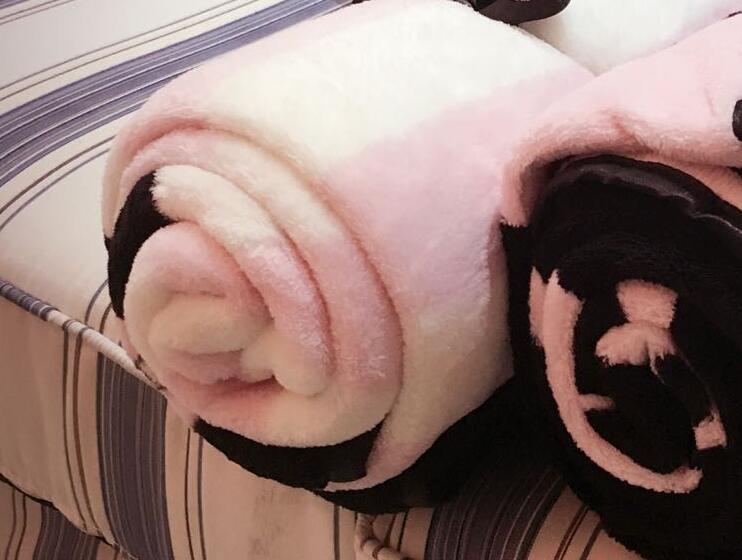 Love Fleece Blanket Black V Throw Blankets Soft Warm Blanket on Sofa Bed Travel Fashion