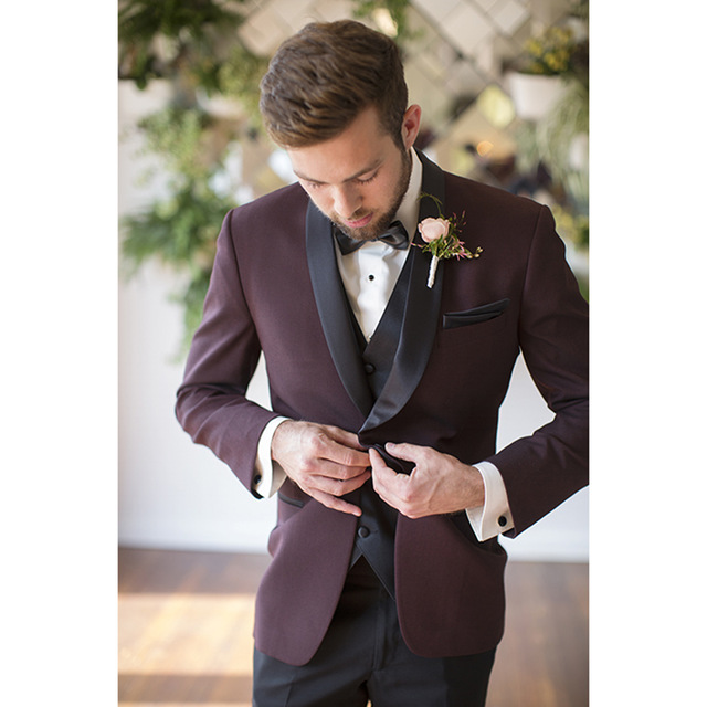 2019 Burgundy Groom Wedding Tuxedos One Piece Black Shawl Lapel Mens Blazer Best Men Formal Wear