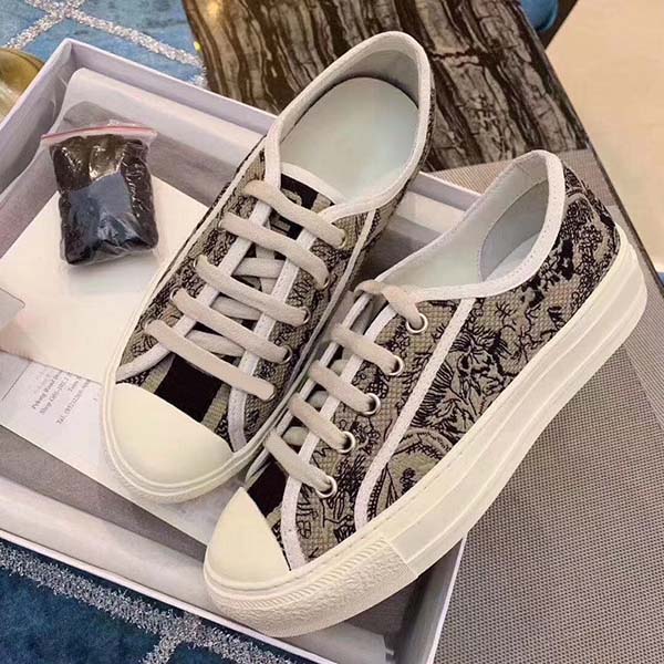 2020 Superior quality Letter Embroidery Technology Fabrics Flat Sneaker Luxury Star Platform Designer Shoes Womens Fashion Casual Shoes, Grey
2020 Superior quality Letter Embroidery Technology Fabrics Flat Sneaker Luxury Star Platform Designer Shoes Womens Fashion Casual Shoes, Grey