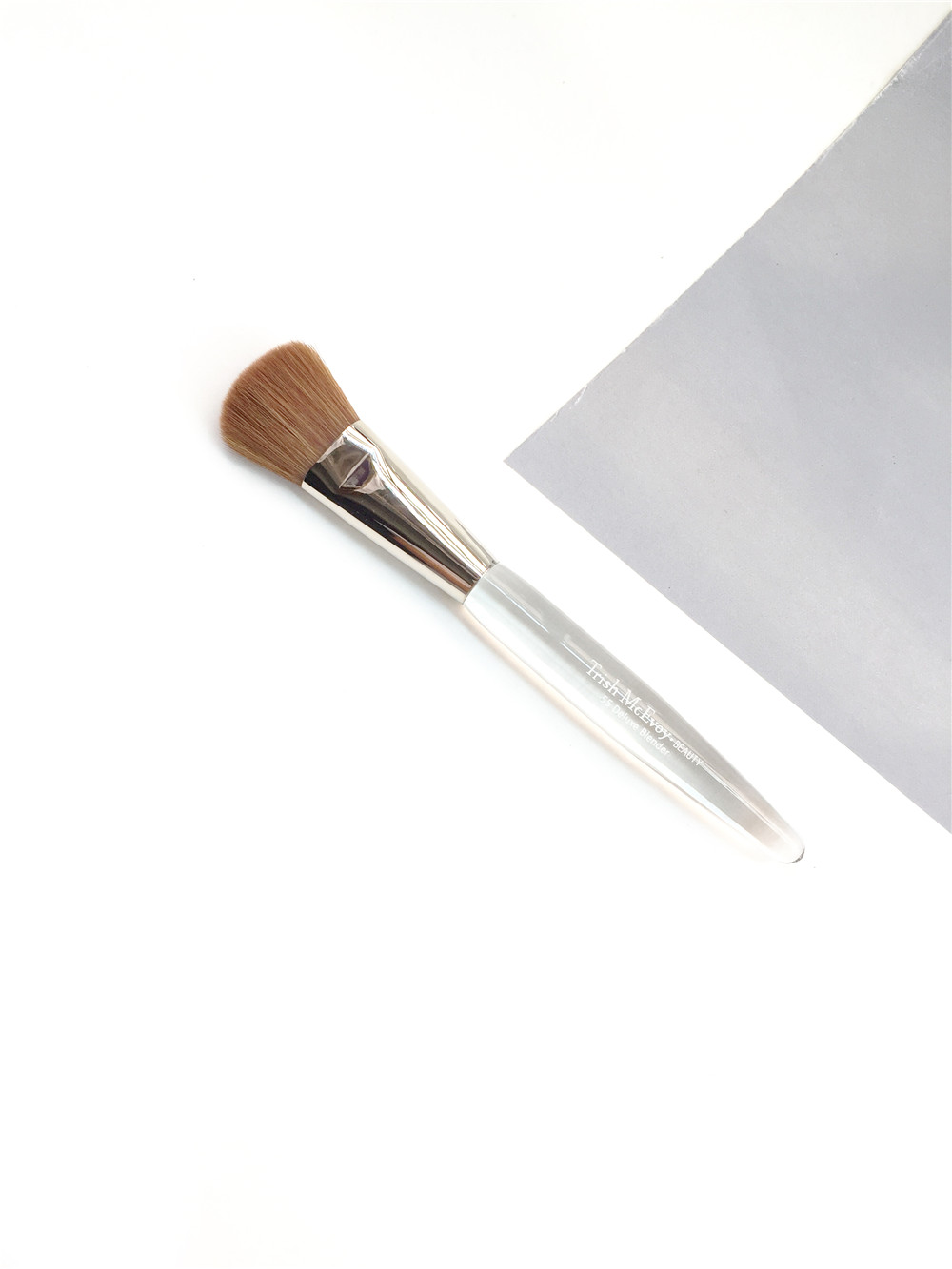 TRISH MCEVOY Brush 55 Deluxe Blender Foundation Brush - Even Skin Foundation Cream Liquid Blending Brush z250527TT5A