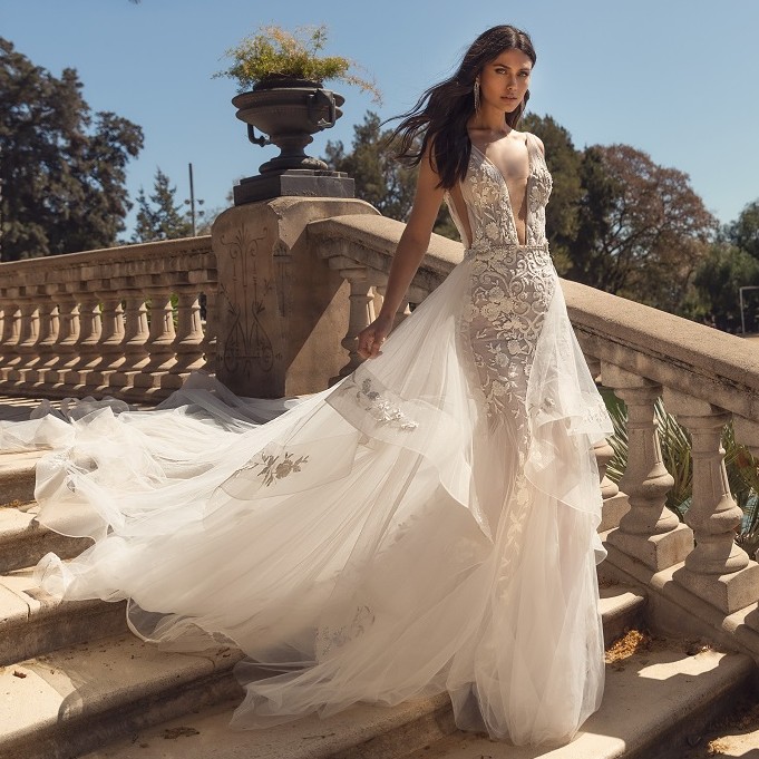 Mermaid Chic Backless Wedding Dresses With Detachable Train Sheer Plunging Neck Beaded Bridal Gowns Sequined Tulle Appliqued Robes De Mari E