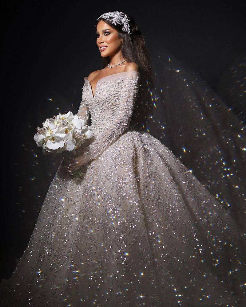 2020 Beaded Sequins Wedding Dresses Ball Gowns Long Sleeves Sexy Bridal Dresses Charming Wedding Gowns Custom Made
