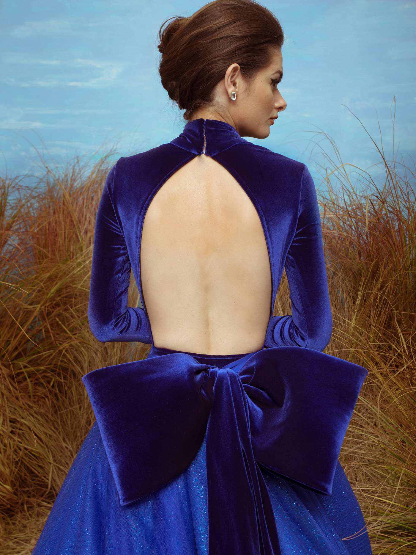 2020 Royal Blue Evening Dresses High Neck Velvet Hollow Back Long Slevee Prom Dress Custom Made Formal Occasion Gowns