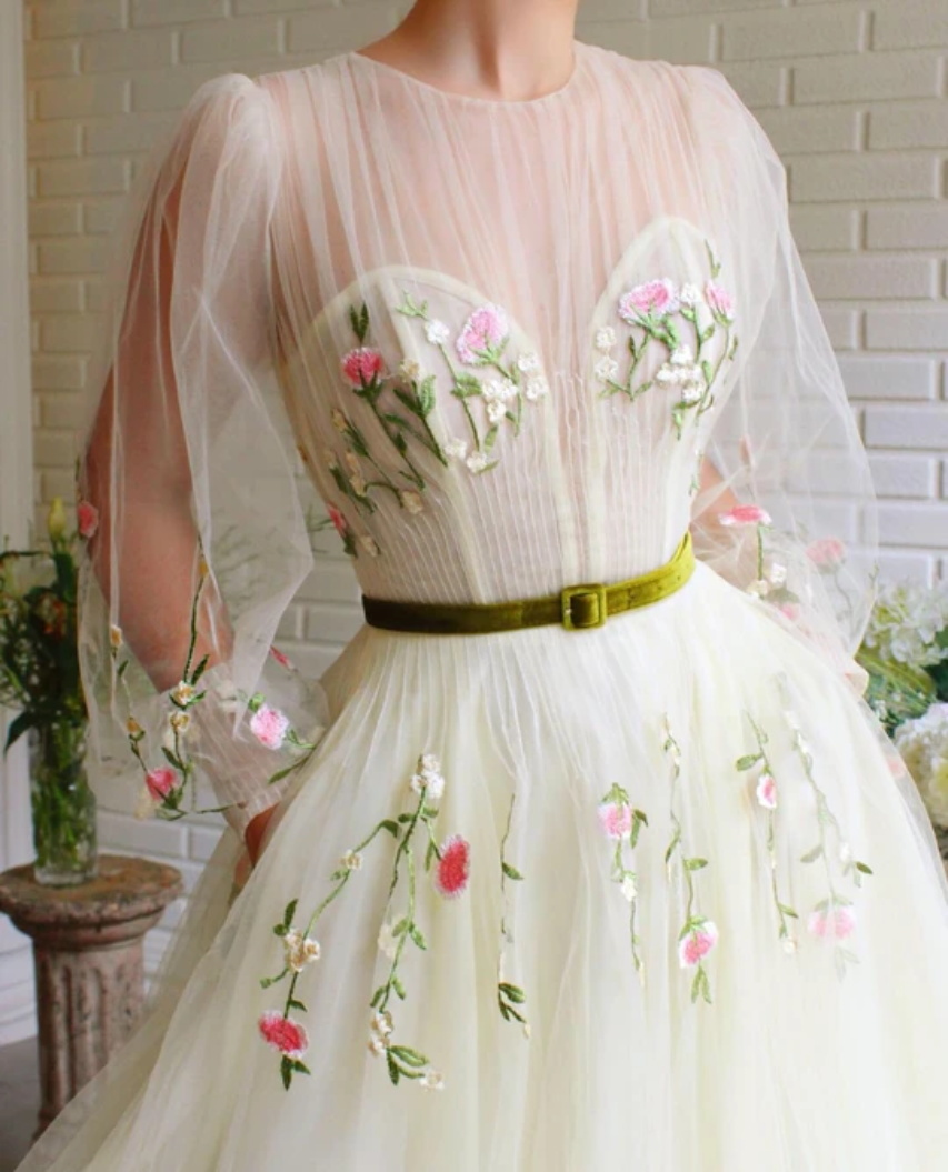 2020 Fairy Prom Dresses Jewel Neck Long Sleeve Appliqued Tulle Evening Dress A Line Custom Made Special Occasion Gowns Sash
