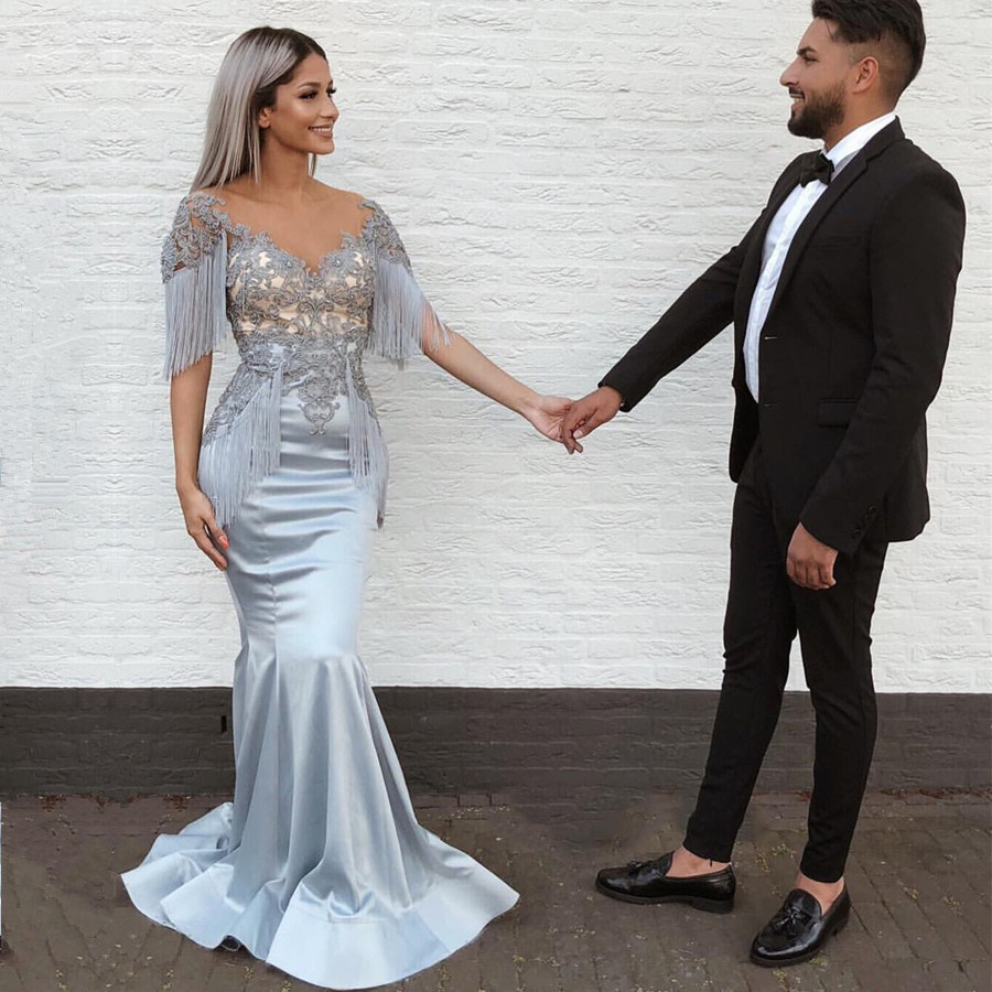 Tassel Silver Mermaid Prom Dresse Illusion Neck Lace Appliqued Beads Satin Evening Dress Long Sweep Train Formal Dress