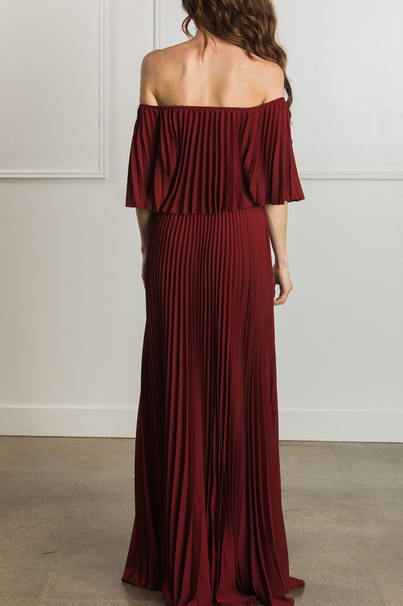 2019 Cheap Burgundy Bridesmaid Dresses Off The Shoulder Summer Country Garden Church Formal Wedding Party Guest Maid of Honor Gown