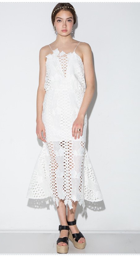 Vestido blanco Hollow out dress Sunmmer dress spaghetti strap o Fashion style penwork halter white dress
Vestido blanco Hollow out dress Sunmmer dress spaghetti strap o Fashion style penwork halter white dress