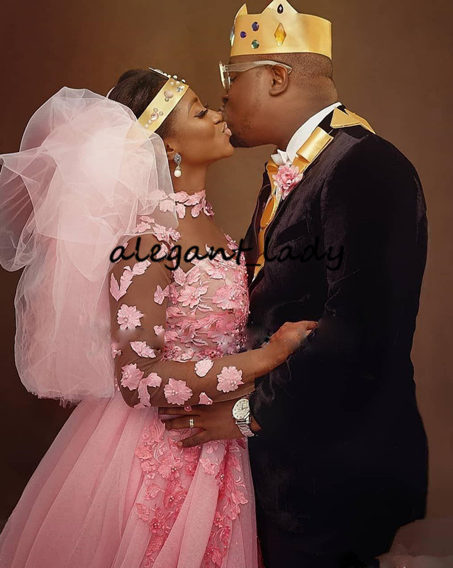 Hot Pink Nigerian African Wedding Jumpsuit With Detachable Train 2020 Plus Size Sheer Jewel Neck 3D Floral Lace Tulle Bride Dress Pant Suit