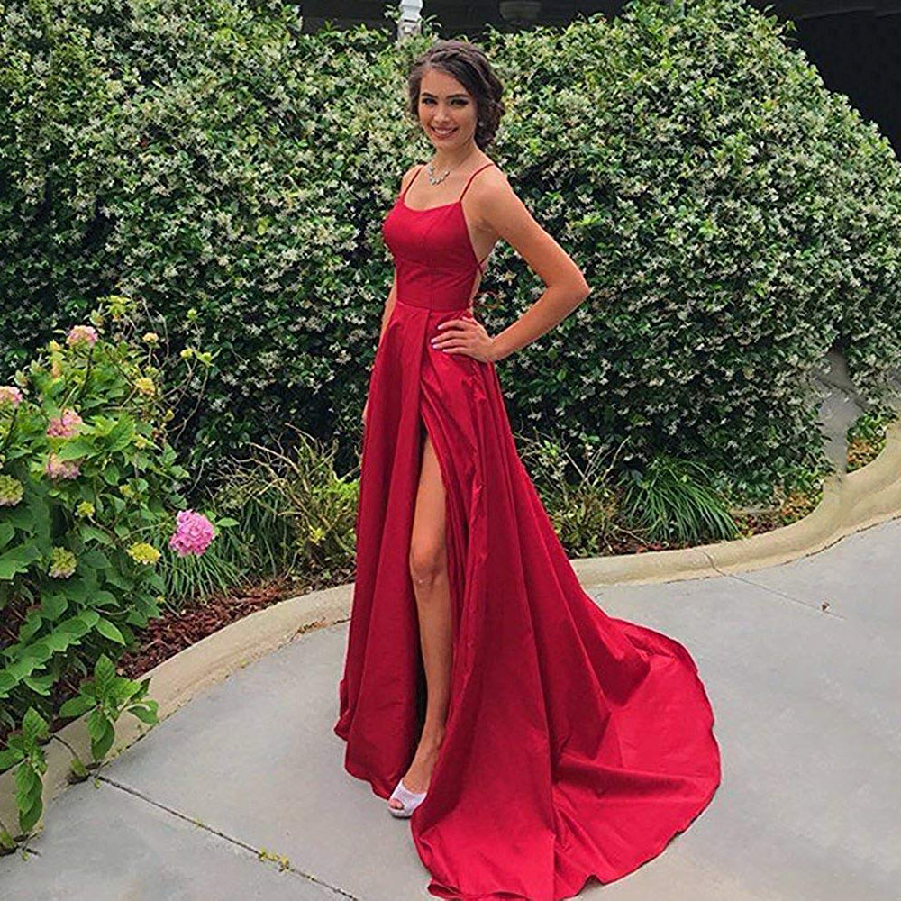 Chic A Line Split Front Women Plus Size Party Dresses Spaghetti Straps Backless Long Evening Prom Gowns with Pocket, Black;red
Chic A Line Split Front Women Plus Size Party Dresses Spaghetti Straps Backless Long Evening Prom Gowns with Pocket, Black;red