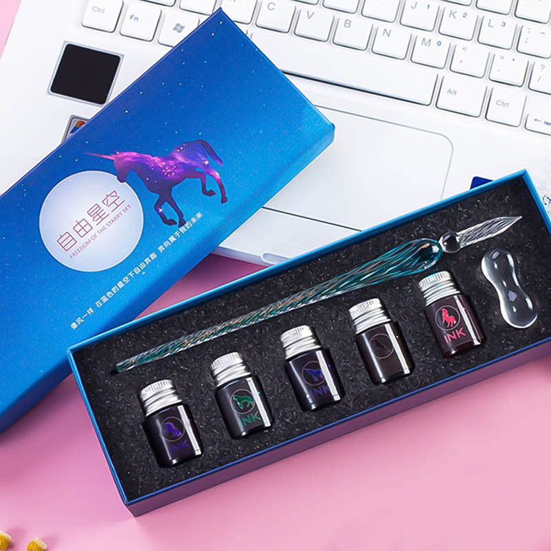 Creative Star Dip Pen Crystal Glass Pen with Water and Ink Student Starry Gradient Color Hand-painted Ink Set Gift, Red
Creative Star Dip Pen Crystal Glass Pen with Water and Ink Student Starry Gradient Color Hand-painted Ink Set Gift, Red