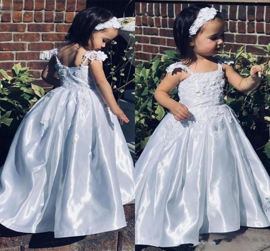 Satin White Flower Girls Dresses With Spaghetti Strap Lace Appliques Pleat Skirt Toddler Communion Dress Spring Kids Party Gown, White as image
Satin White Flower Girls Dresses With Spaghetti Strap Lace Appliques Pleat Skirt Toddler Communion Dress Spring Kids Party Gown, White as image