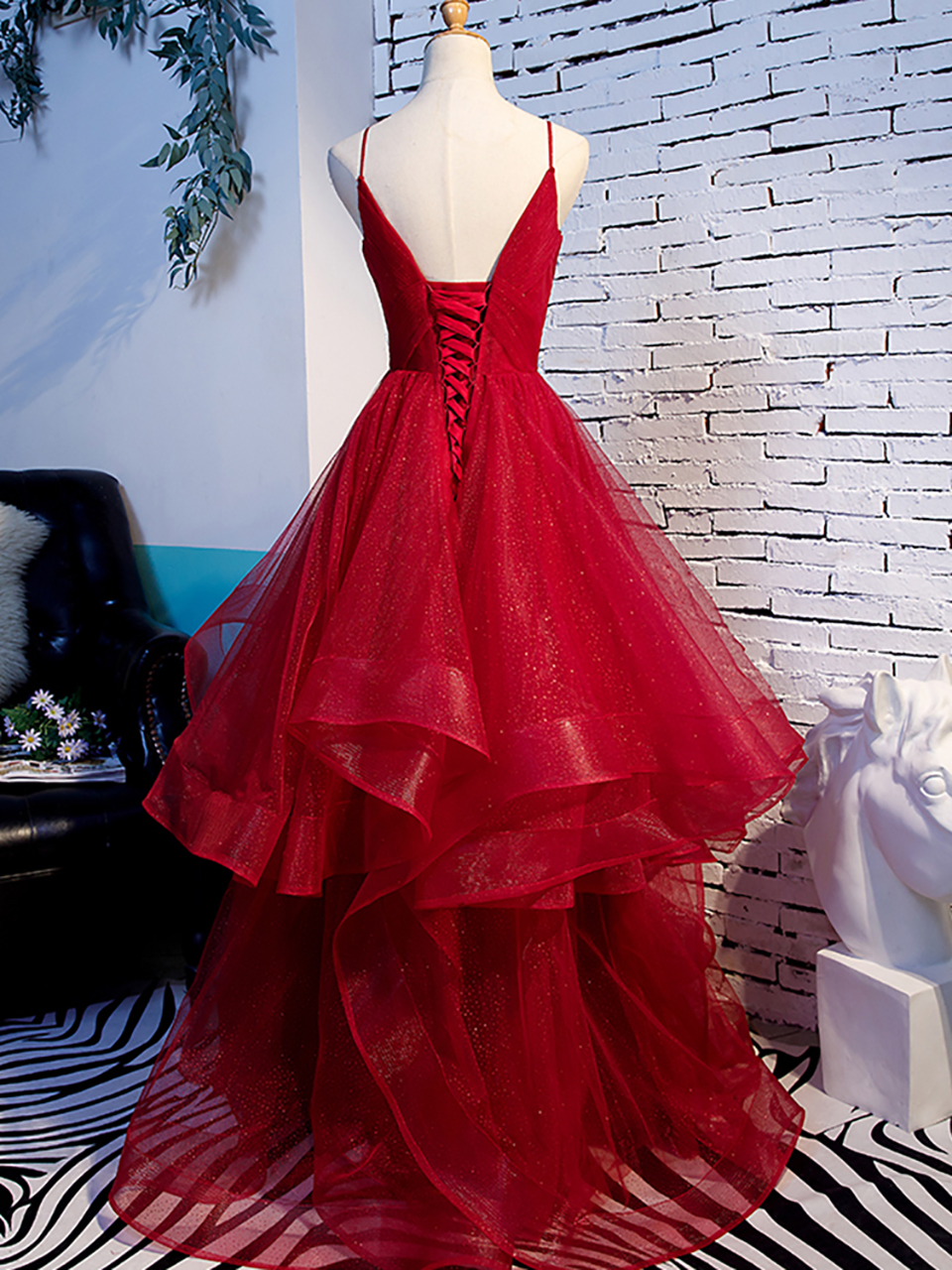 Evening Dress Burgundy Spaghetti Strap Princess Ball Gown Sleeveless V-Neck Elegant Lace Up Robe de Soiree