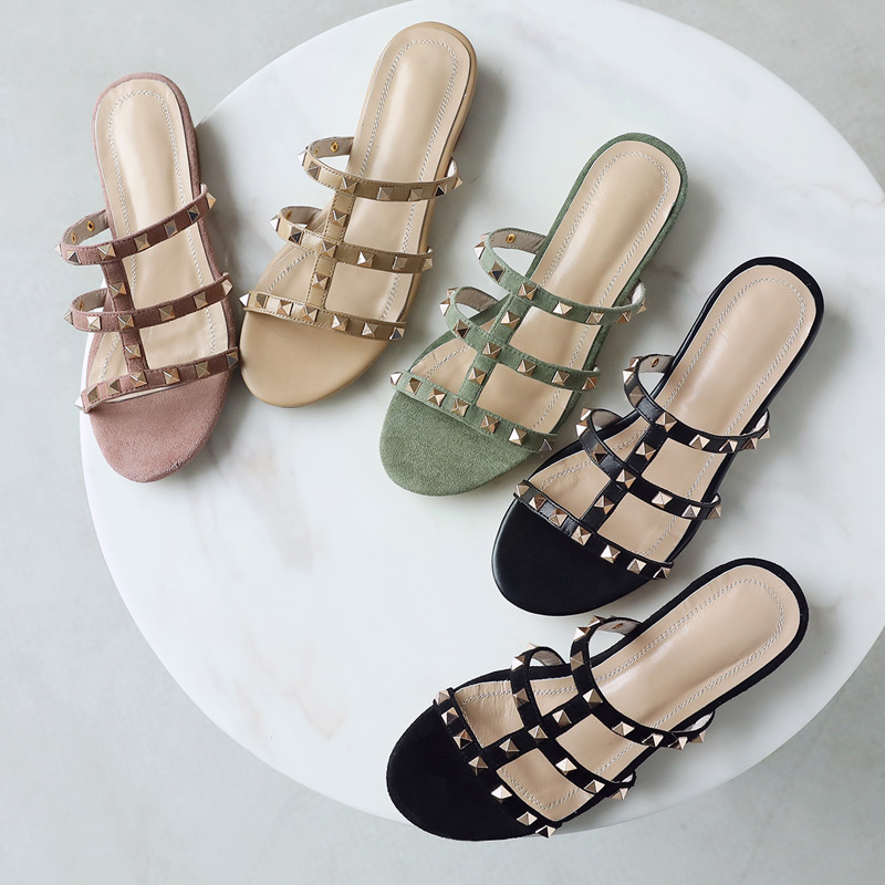 Hot Sale-NEW Designer 2019 Rivets Slippers Women Indoor Sandals Girls Fashion flip flops Red Black White Slides Best Quality
Hot Sale-NEW Designer 2019 Rivets Slippers Women Indoor Sandals Girls Fashion flip flops Red Black White Slides Best Quality