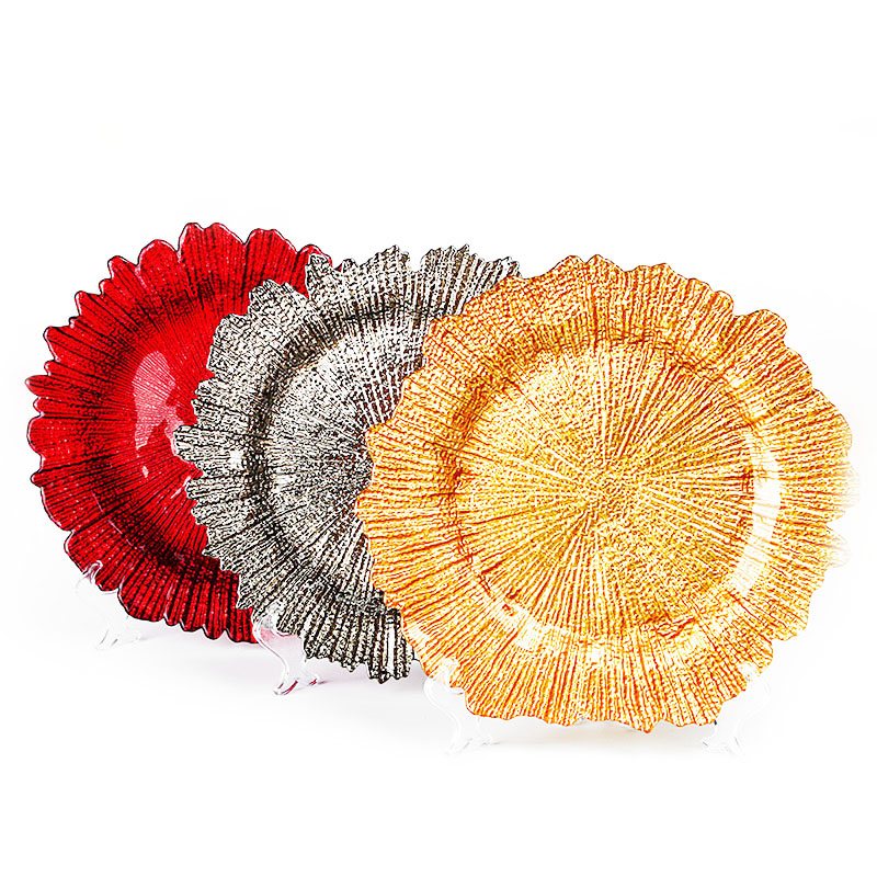 13 inch Glass Snowflake Charger Plate with Eletroplating Finish Flower Shape Fruit Tray Tableware for Wedding Party Gold Silver
13 inch Glass Snowflake Charger Plate with Eletroplating Finish Flower Shape Fruit Tray Tableware for Wedding Party Gold Silver