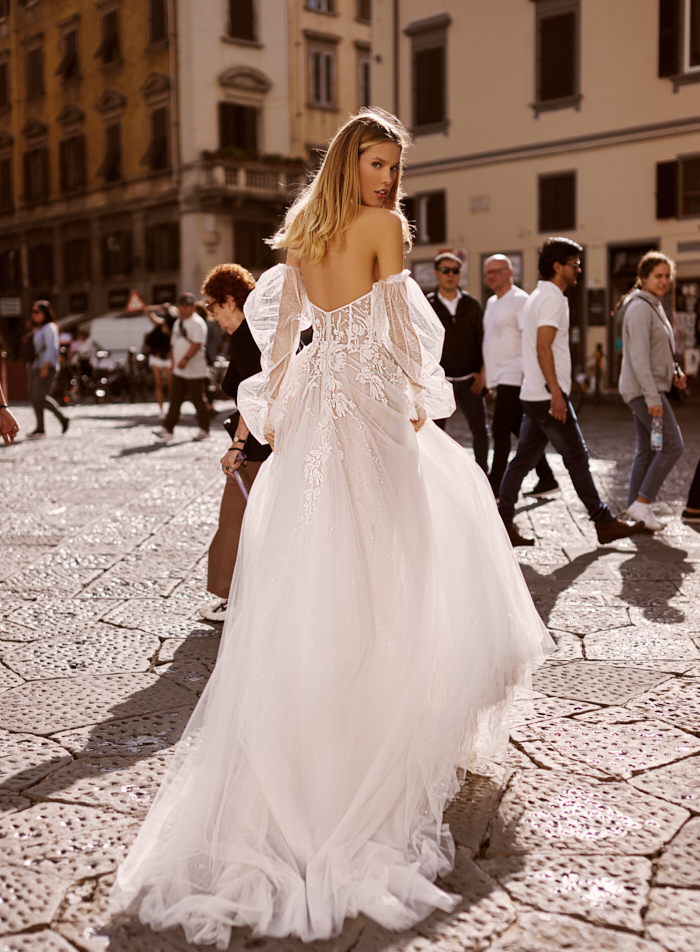 Berta A Line Wedding Dresses Long Sleeves Strapless Appliqued Tulle Sweep Train Bohemian Wedding Dress Custom Made Vestidos De Novia