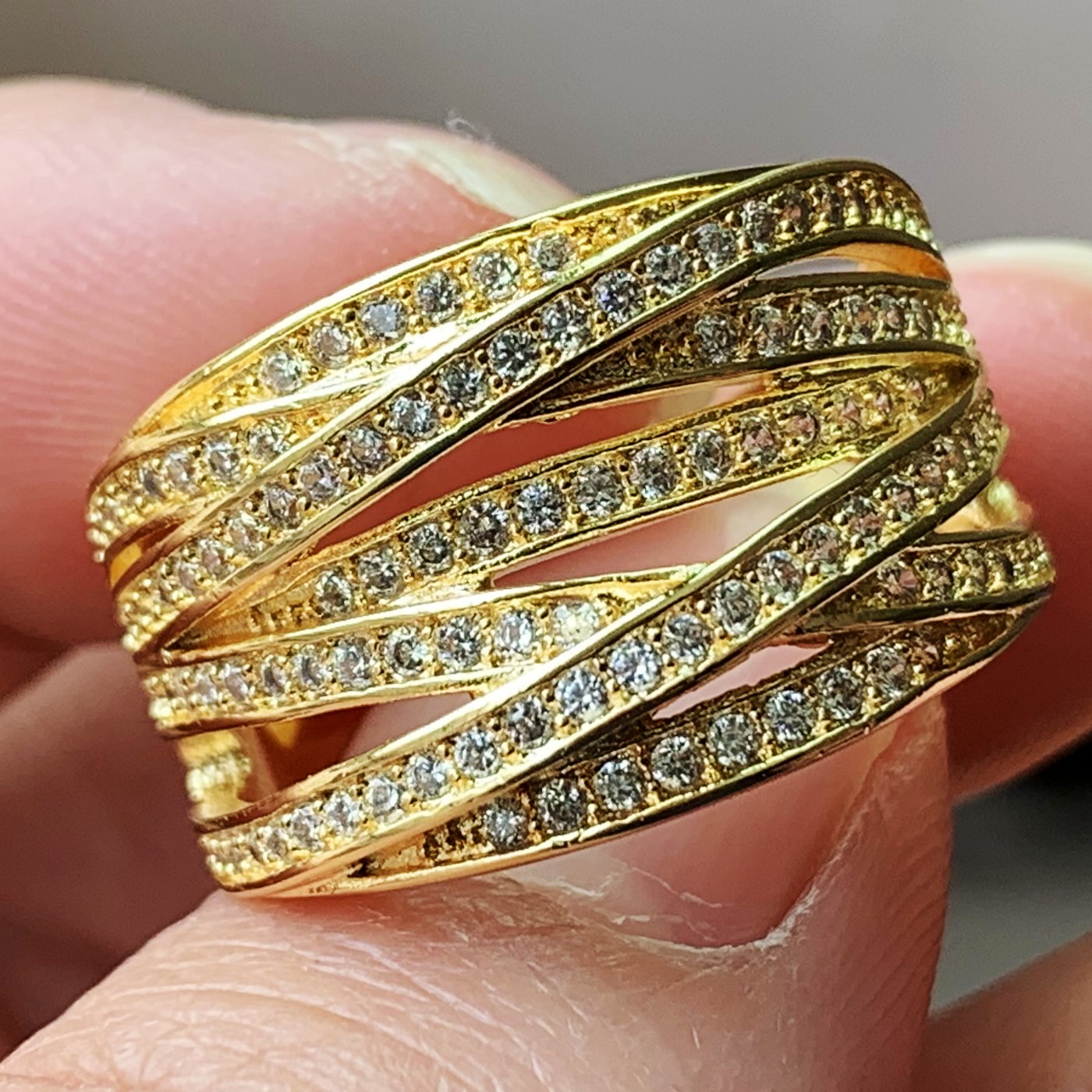 Size 6-10 Luxury Jewelry 10KT Gold Fill Cross Ring Pave White Sapphire CZ Diamond Party Eternity Wedding Engagement Band Ring for Women Gift