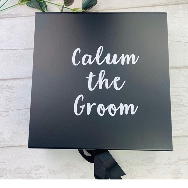 Personalised Groom Gift Box,Real Foil Gift for the Groom, Wedding Box, Foil silver Groom proposal box Marriage Box
Personalised Groom Gift Box,Real Foil Gift for the Groom, Wedding Box, Foil silver Groom proposal box Marriage Box