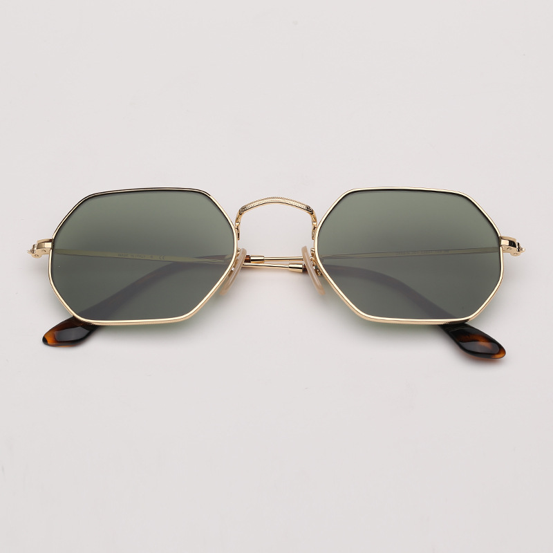 Classic flat lens Sunglasses men Women Small Square Sun glases Men Metal Frame Driving Fishing gafas Sun Glasses Female, White;black
Classic flat lens Sunglasses men Women Small Square Sun glases Men Metal Frame Driving Fishing gafas Sun Glasses Female, White;black
