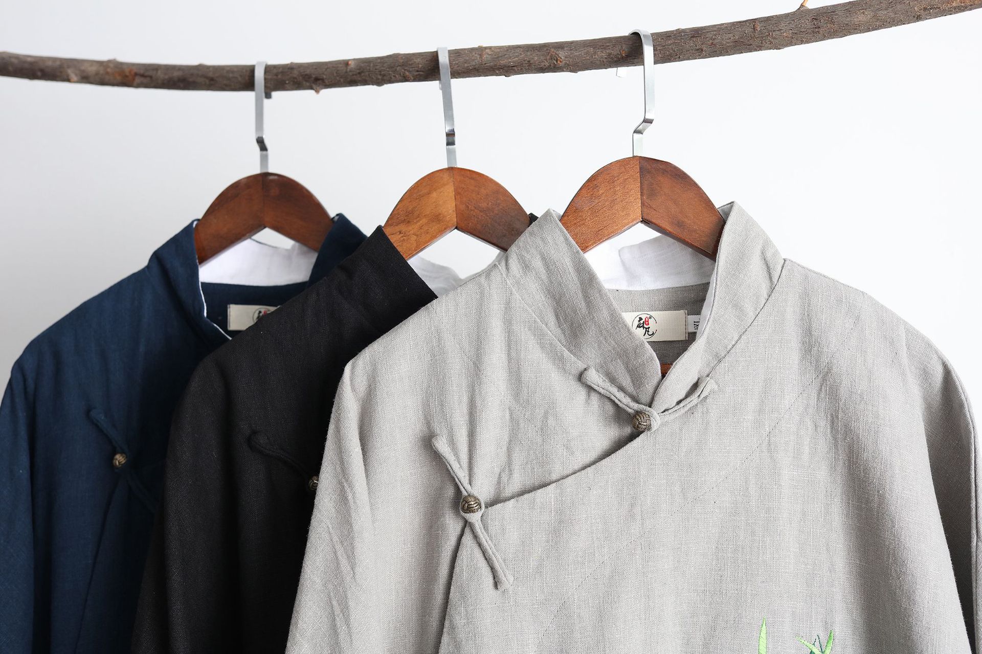 Spring Autumn New Embroidered Bamboo Long Gown Men Chinese Ethnic Style Long Hanfu Robe Ancient Ethnic Linen Cotton Clothing Man