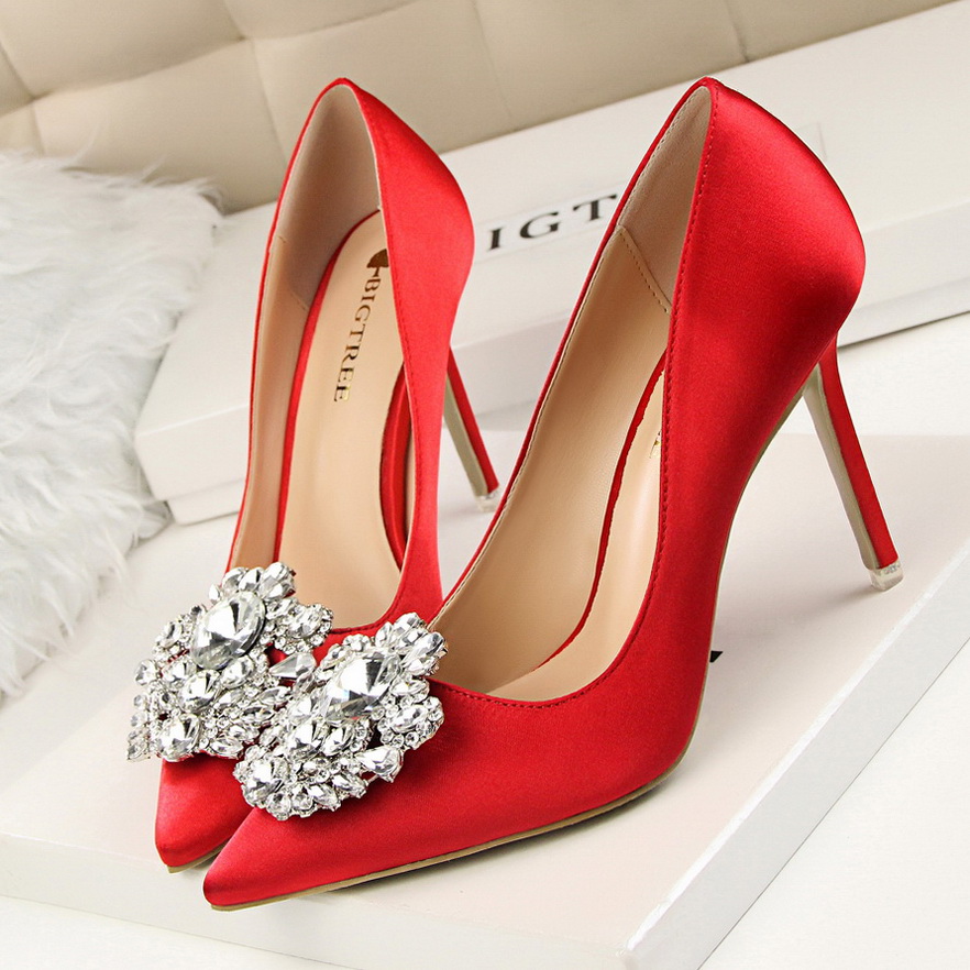 Silver Gray Black Women Bridal Wedding Shoes Faux Silk Satin Rhinestone Crystal Shallow Woman Pumps Stiletto High Heel
Silver Gray Black Women Bridal Wedding Shoes Faux Silk Satin Rhinestone Crystal Shallow Woman Pumps Stiletto High Heel