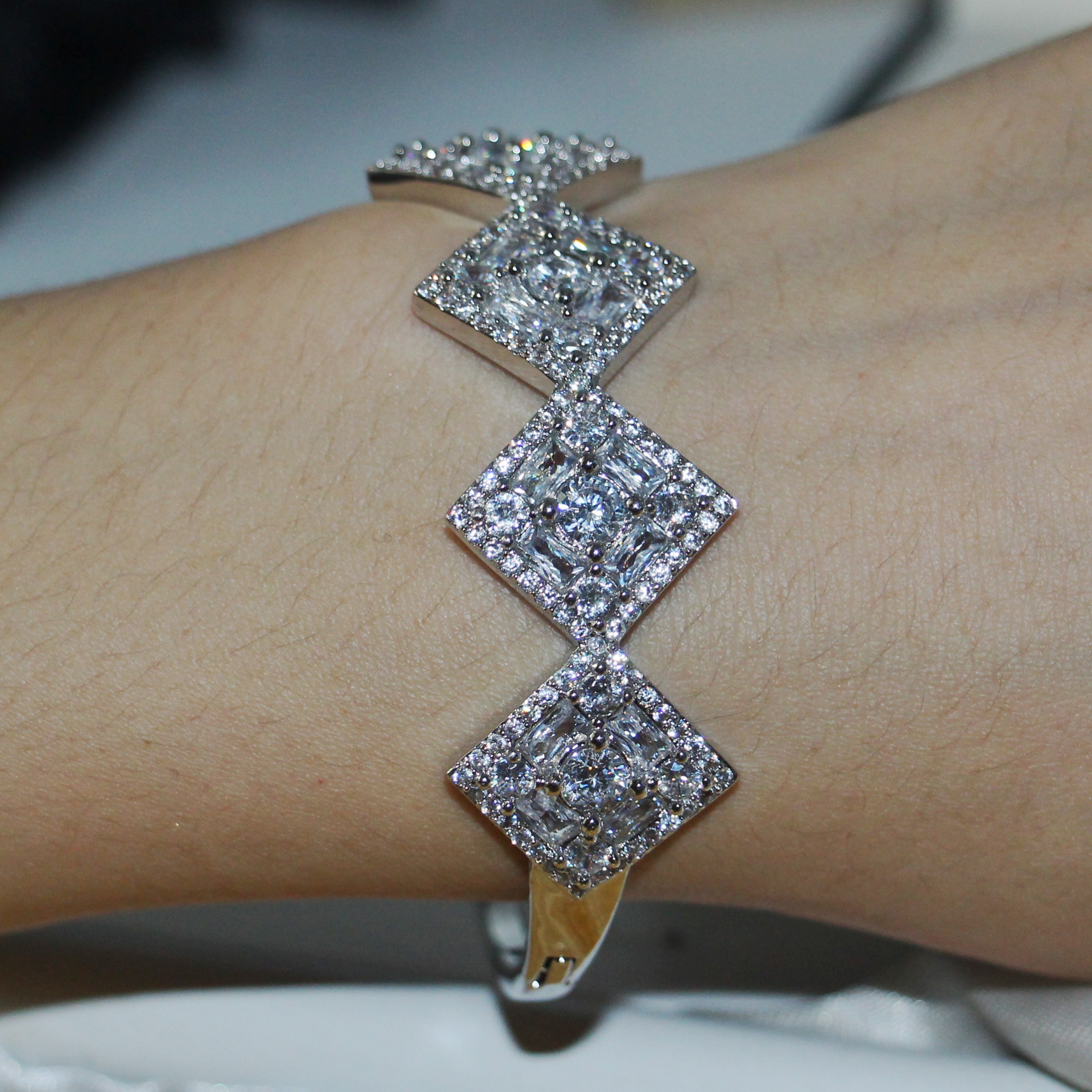 Sterg Sier Princess Cut Topaz CZ Bangle for Women