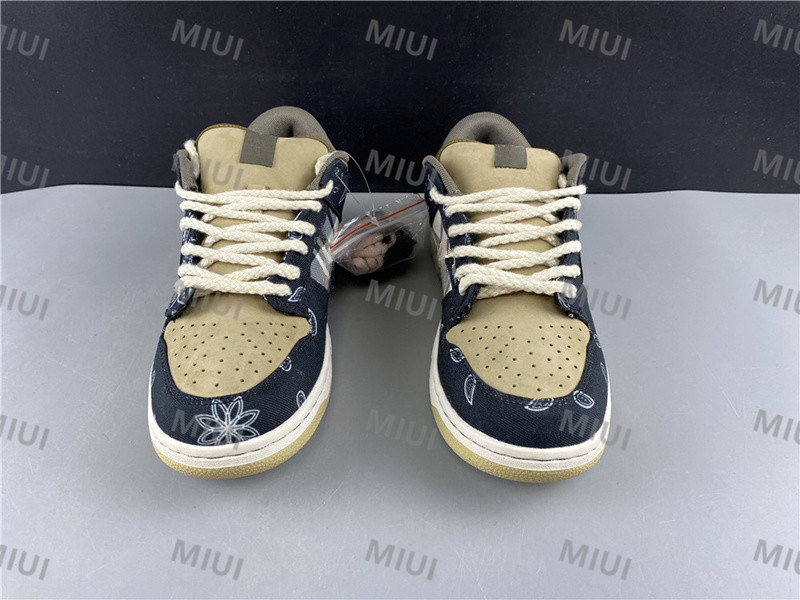 Top Travis SB Dunk Low Designer Sports Skateboard Shoes Scotts for Men Women StrangeLove Gift Trainers Street Zapatos Sneakers CT5053
Top Travis SB Dunk Low Designer Sports Skateboard Shoes Scotts for Men Women StrangeLove Gift Trainers Street Zapatos Sneakers CT5053