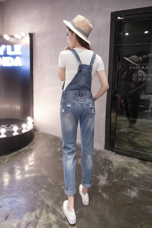 Women High Waist Overalls Jeans Fashion Casual Size Loose Casual style blue trousers Solid Jeans with Shoulders Straps Slim fit
Women High Waist Overalls Jeans Fashion Casual Size Loose Casual style blue trousers Solid Jeans with Shoulders Straps Slim fit