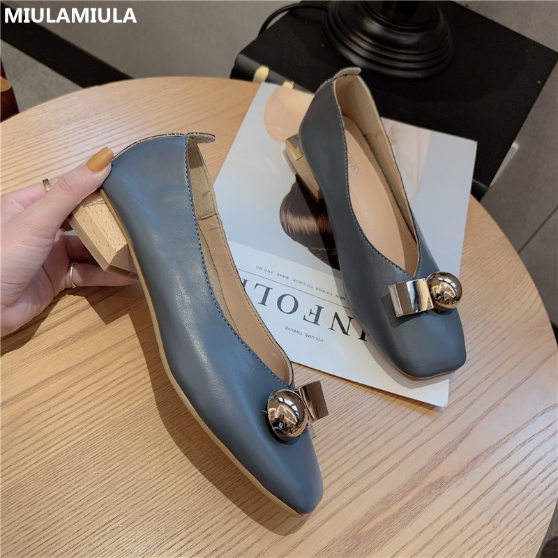 MIULAMIULA Designers 2020 Fashion Ball Decoration Butterfly-knot Square Heels Lady Leather Pumps Comfort Loafers, Beige
MIULAMIULA Designers 2020 Fashion Ball Decoration Butterfly-knot Square Heels Lady Leather Pumps Comfort Loafers, Beige