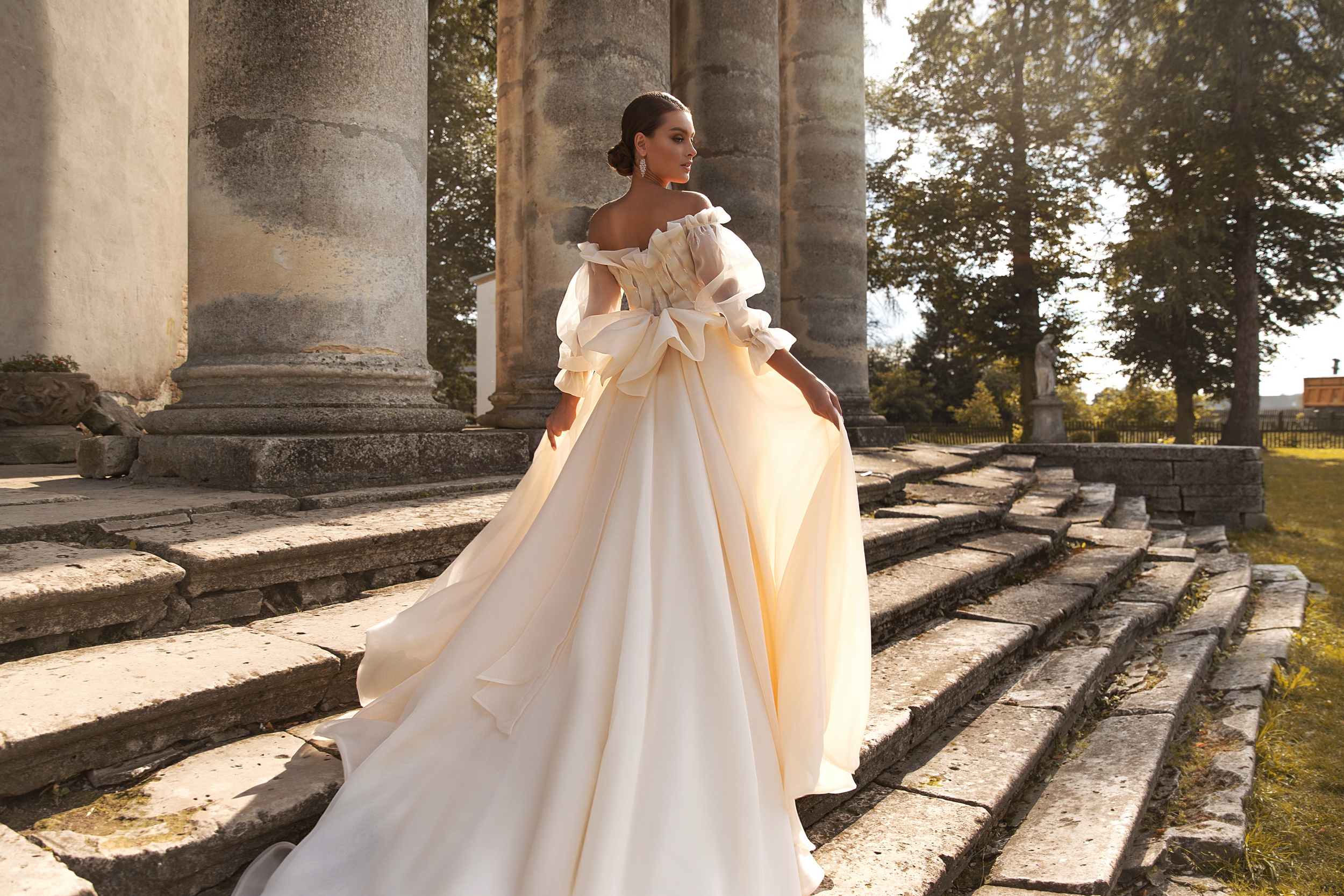 Modest Satin 2020 Wedding Dresses Off The Shoulder Long Sleeve Bridal Gowns Sweep Train Wedding Dress robe de mariée