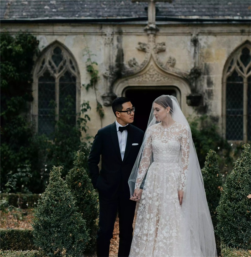 2020 Elegant A Line Wedding Dresses Appliqued Lace Jewel Long Sleeves Illusion Wedding Gown Beach Custom Made Vestidos De Novia