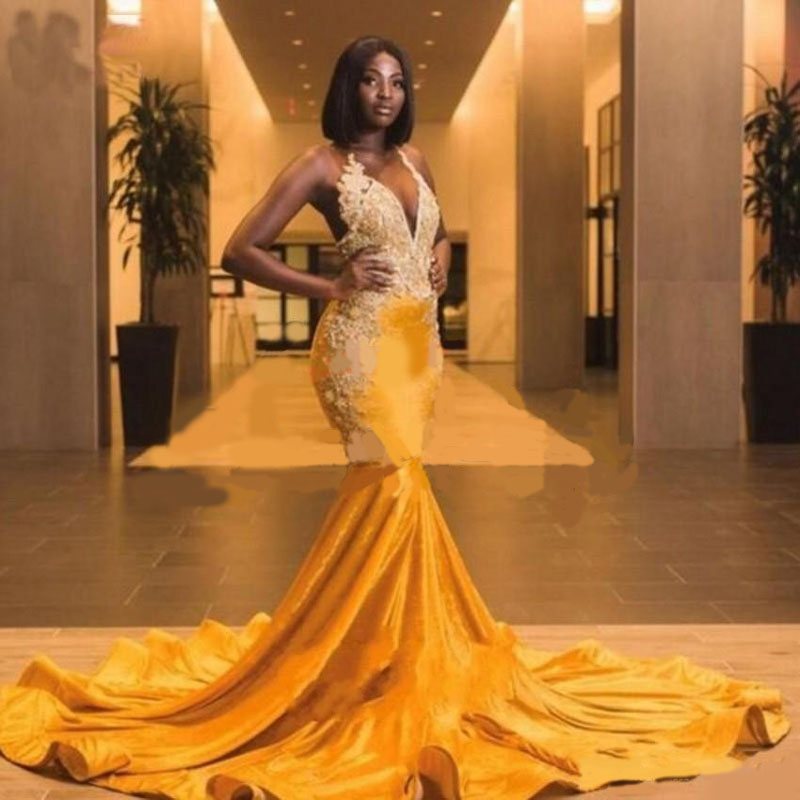 2020 Sexy Gold Velvet Long Mermaid African Prom Dresses Backless Beads Black Girl Party Gowns Plus Size Long Evening Dress
