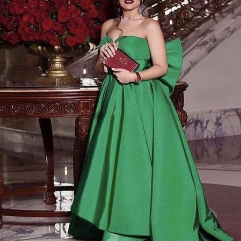 Strapless Green Evening Dress Satin Front Short Lebanon Arabic Celebrity Evening Gowns Red Carpet Dress with Big Bow, Hunter
Strapless Green Evening Dress Satin Front Short Lebanon Arabic Celebrity Evening Gowns Red Carpet Dress with Big Bow, Hunter