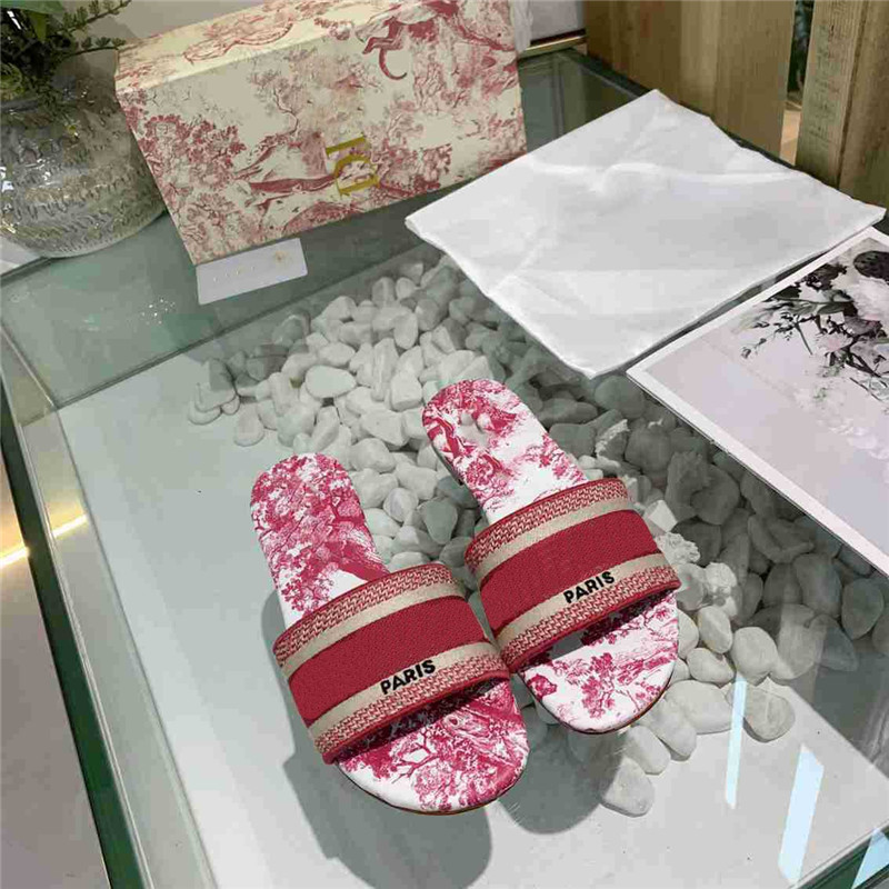 Paris Top brands Womens Slipper Summer Sandals Beach Slide Slippers Ladies Fashion Flip Flops Loafers Embroidered Floral Slippers size 35-42, 10
Paris Top brands Womens Slipper Summer Sandals Beach Slide Slippers Ladies Fashion Flip Flops Loafers Embroidered Floral Slippers size 35-42, 10