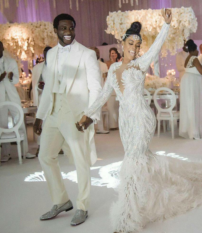 2020 Luxury Arabic Mermaid Wedding Dresses Jewek Neck Beading Sequins Trumpet Wedding Dress Long Sleeve Feather Vestidos De Novia Bride