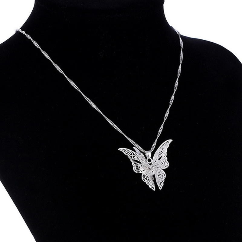 Hollow Butterfly Pendant Necklace 925 Silver Jewelry Charms Choker Necklace with Chain Multilayer Fashion Animal Necklaces for Women Girls
Hollow Butterfly Pendant Necklace 925 Silver Jewelry Charms Choker Necklace with Chain Multilayer Fashion Animal Necklaces for Women Girls