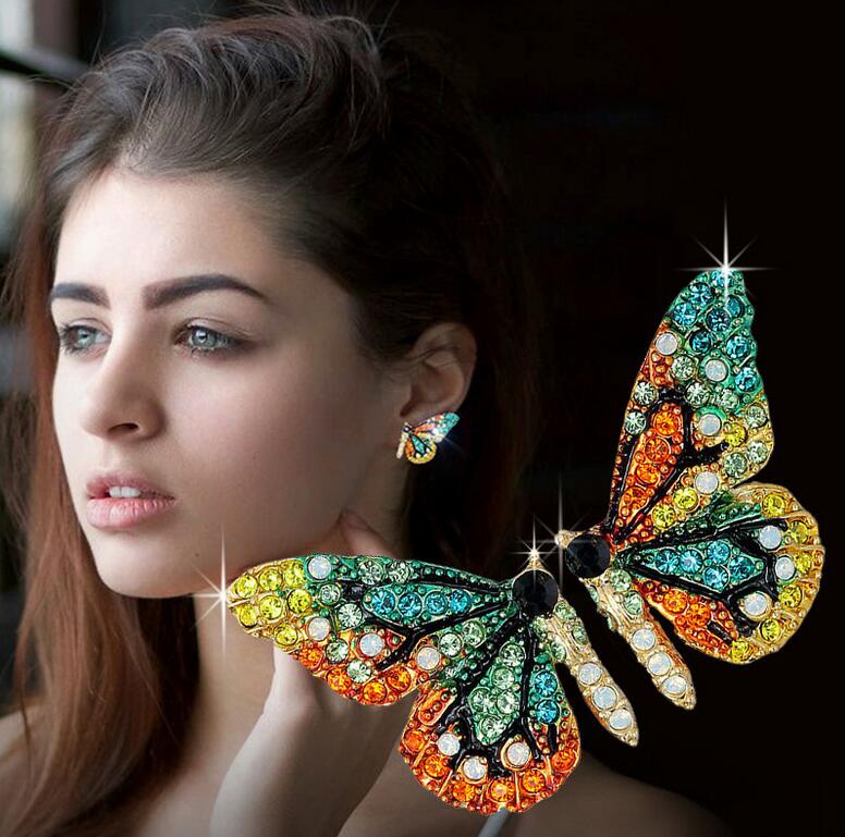 NEW Designer Luxury Butterfly wing earrings earings Stud Women fashion diamond earrings girls clothing jewelry accessories for woman
NEW Designer Luxury Butterfly wing earrings earings Stud Women fashion diamond earrings girls clothing jewelry accessories for woman