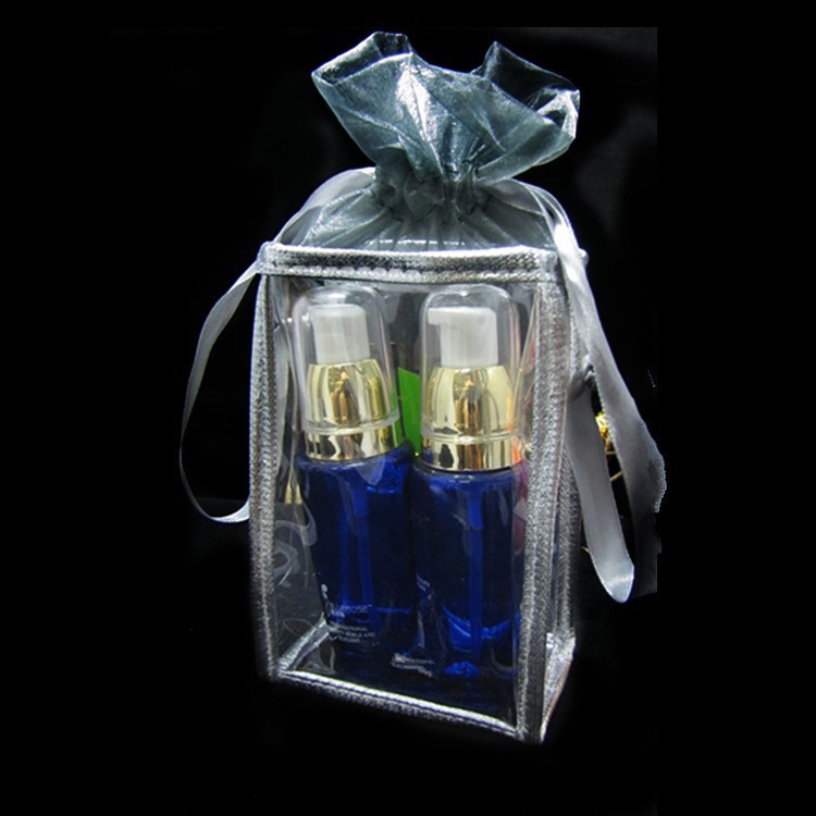wholesale 8*12*5cm clear pvc cosmetic bag,golden and silve,packing bag gift bag. 200piece\lot
wholesale 8*12*5cm clear pvc cosmetic bag,golden and silve,packing bag gift bag. 200piece\lot