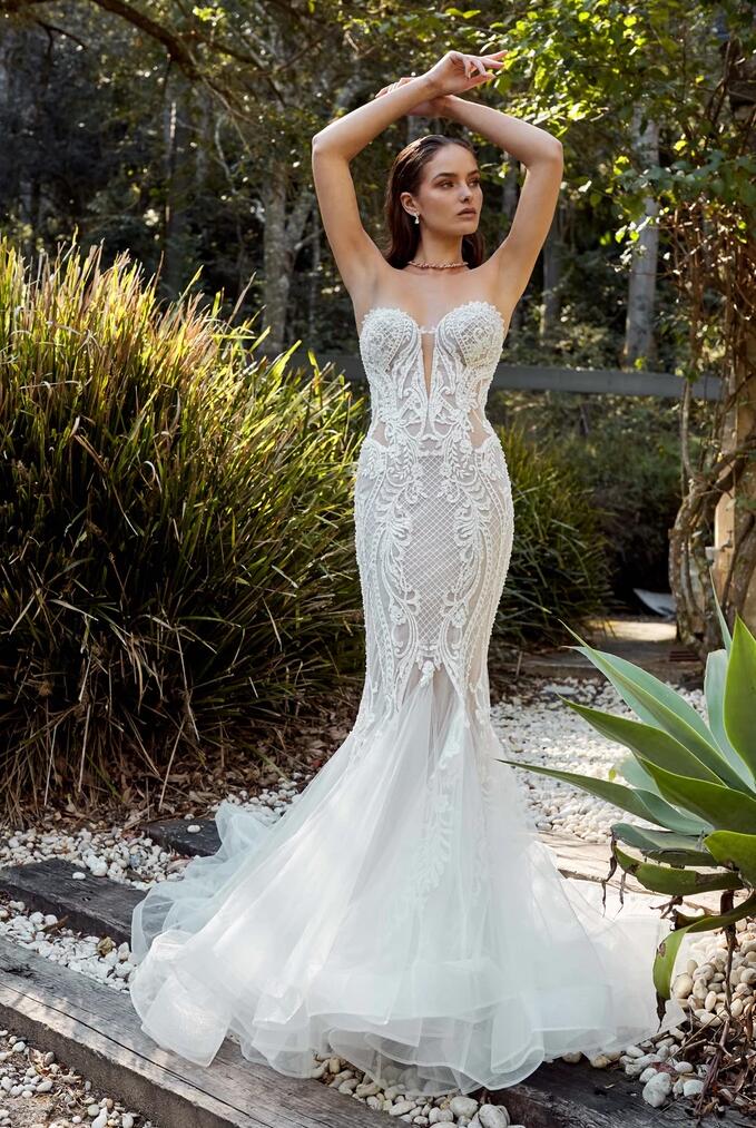 Plus Size Mermaid Wedding Dresses Sweetheart Lace Appliqued Sweep Train Gorgeous Beach Wedding Dress Custom Made Country Bridal Gowns