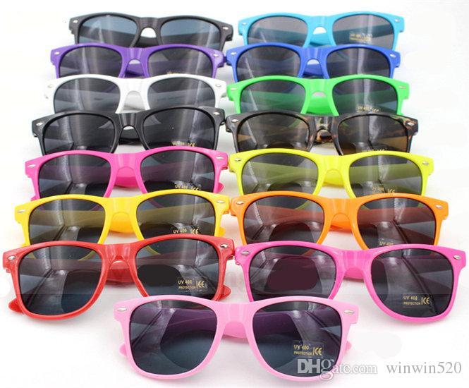 20 PCS classic style sunglasses women and men modern beach sunglasses Multi-color sunglasses free shipping
20 PCS classic style sunglasses women and men modern beach sunglasses Multi-color sunglasses free shipping
