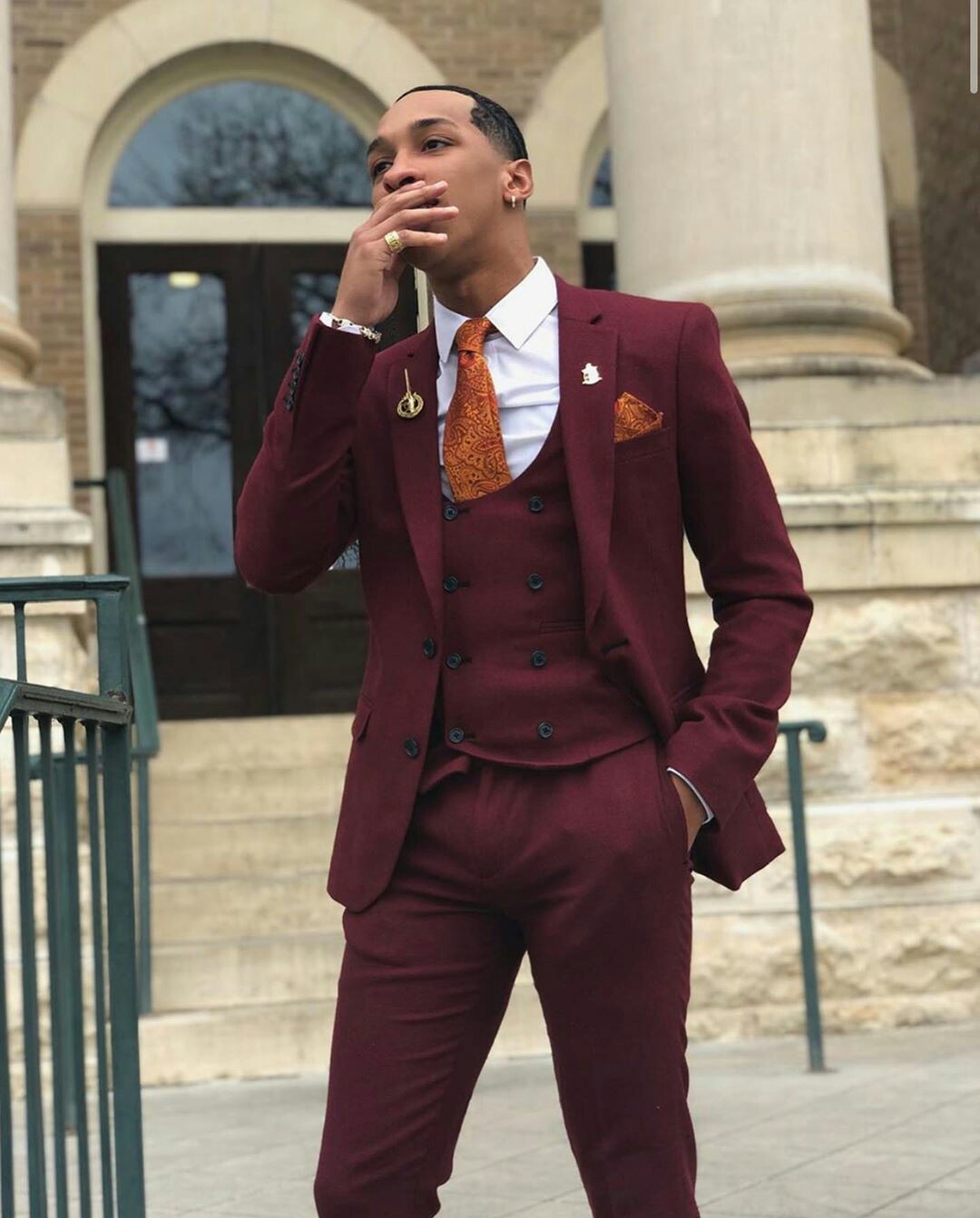 Dark Red 2020 Summer Beach Wedding Tuxedos Two Button Mens Groom Suits Notched Lapel Slim Fit Prom Party Blazer Jacket(jacket+vest+pants)