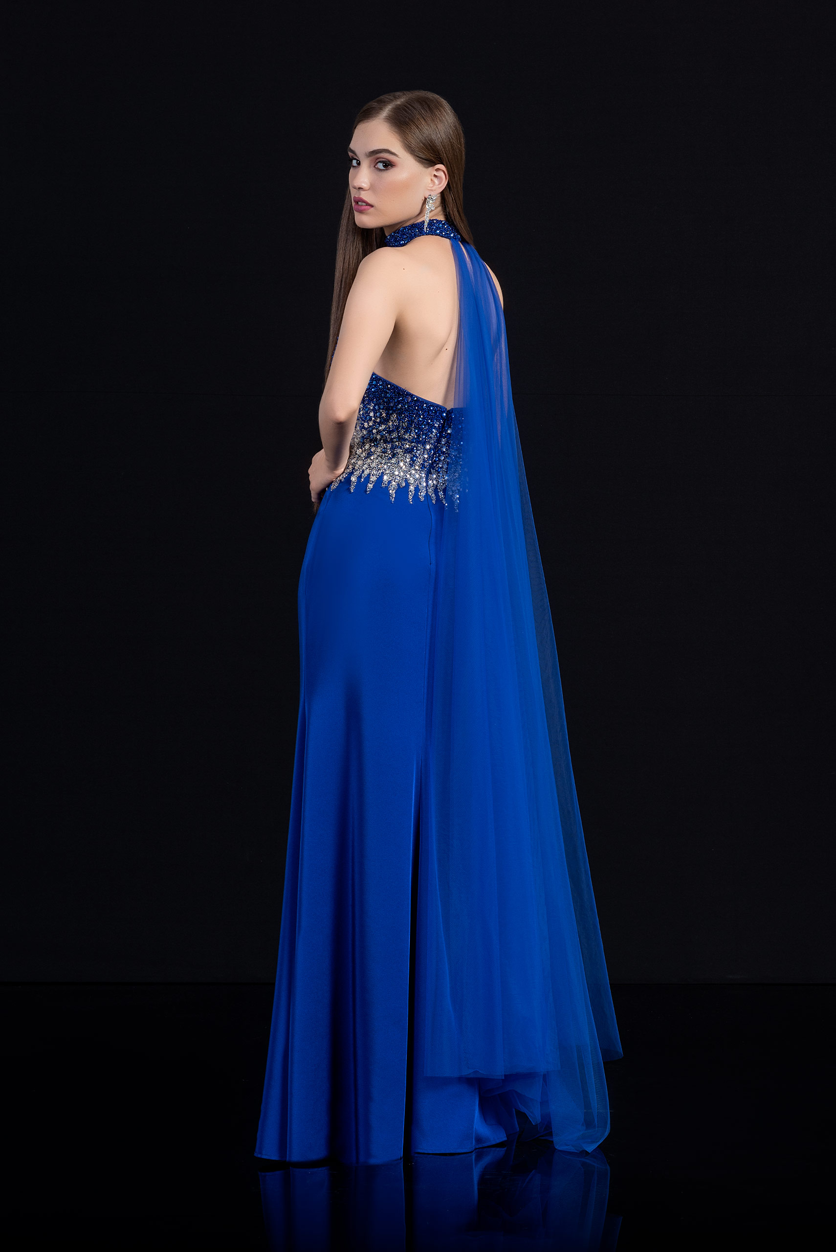 Elegant Evening Gowns Royal Blue Sparkly Sequins Sweetheart Prom Dress Backless Floor Length Red Carpet Party Gown vestidos de novia