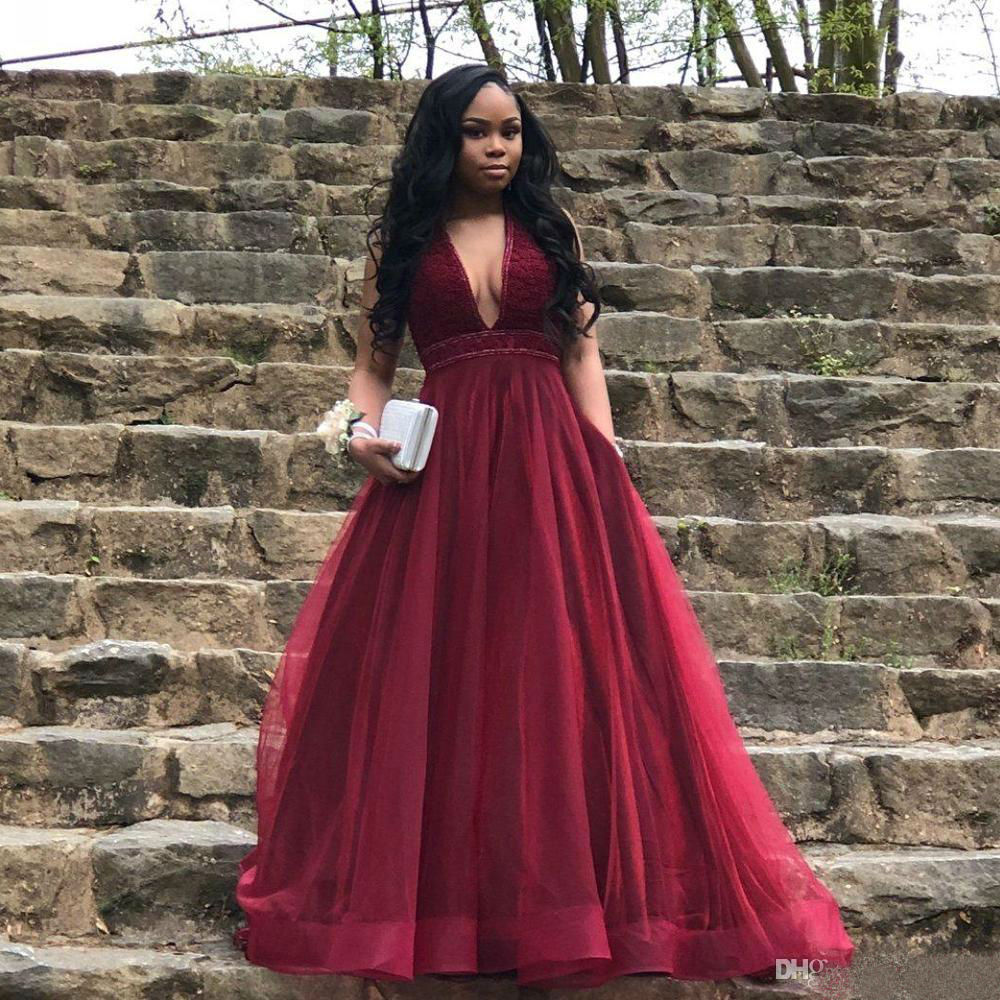 2019 Modest Burgundy Prom Dresses A Line Deep V Neck Lace Sequined Tulle Evening Gowns Girls Formal Party Pageant Dresses