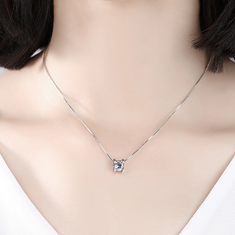 BOEYCJR 925 Silver 05ct1ct2ct F color Moissanite VVS Engagement Elegant Wedding Pendant Necklace for Women Anniversary Gift CX2