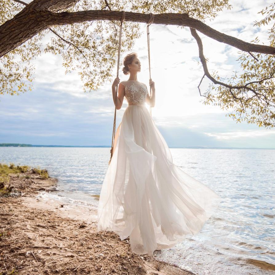 A Stylish Appliqued Line Beach Wedding Dresses Sheer Bateau Neck Beaded Bridal Gowns Floor Length Tulle Robe De Marie