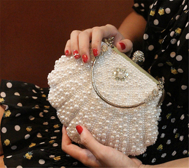Creative Pearl Beading Evening Bag Bridal Wedding Party Diamond Clutch Purse Small Chain Handbags Banquet Mini Day Wallet Purse
Creative Pearl Beading Evening Bag Bridal Wedding Party Diamond Clutch Purse Small Chain Handbags Banquet Mini Day Wallet Purse