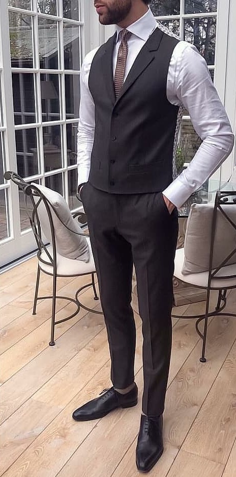 2019 New Black Wedding Tuxedos Three Pieces Groom Wear (Jacket+Pant+Vest) Costumes Pour Hommes Custom Made Men Suits