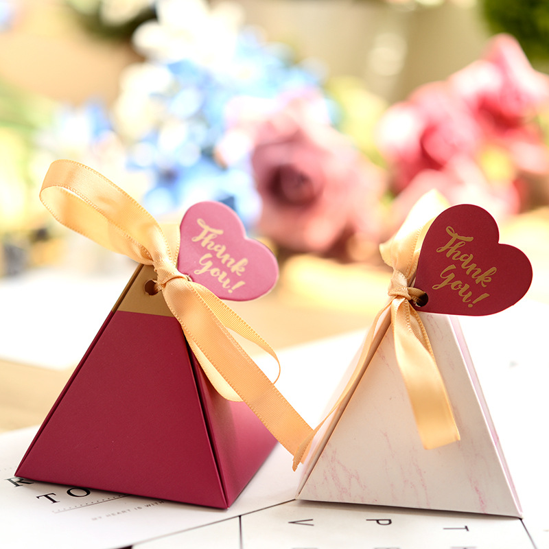 Triangle Wedding Favor Box Candy Box Gift Bag Paperboard Gift Chocolate Boxes Cookies Bag Kids Birthday Supplies Paper Boxes
Triangle Wedding Favor Box Candy Box Gift Bag Paperboard Gift Chocolate Boxes Cookies Bag Kids Birthday Supplies Paper Boxes
