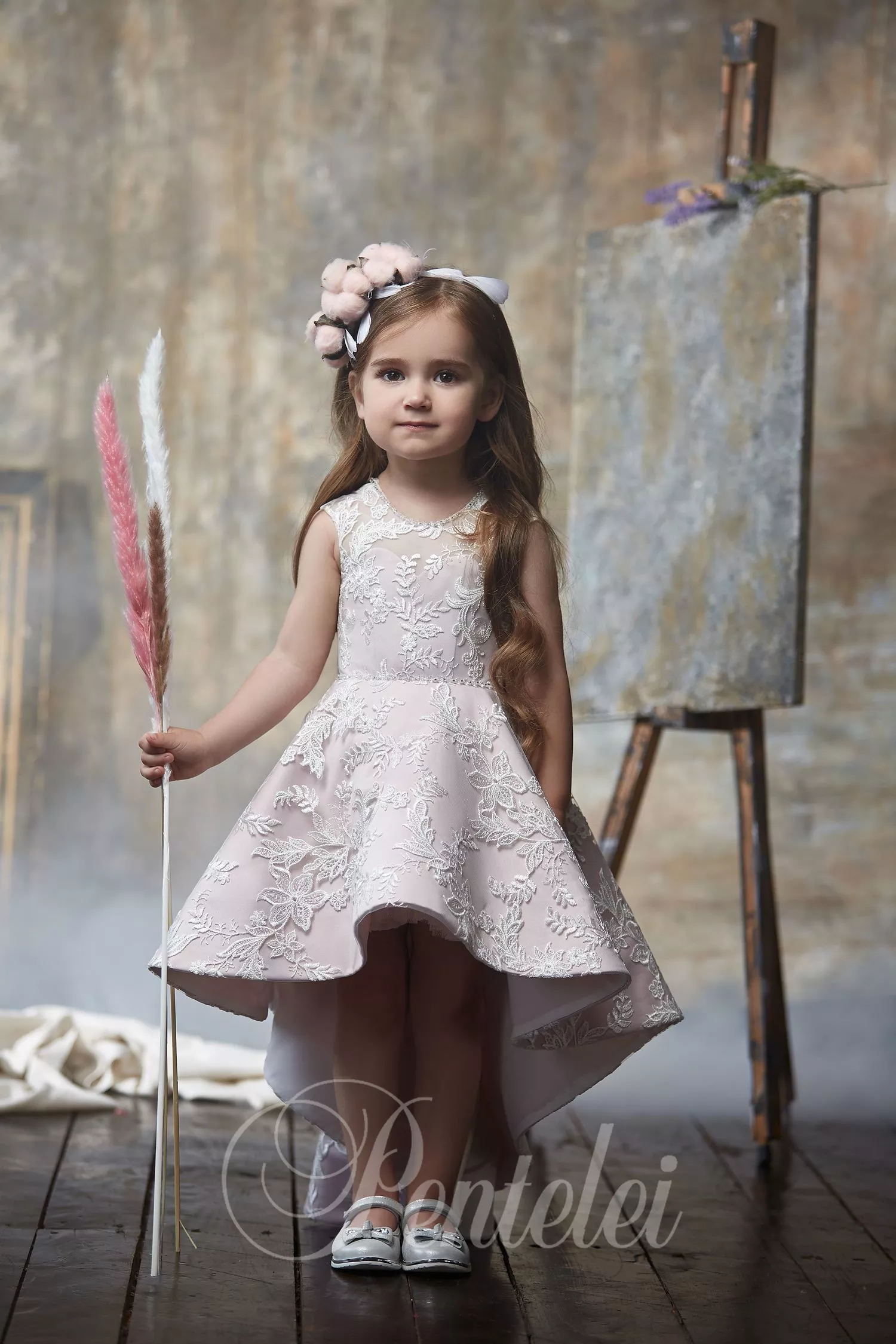 2020 High Low Flower Girl Dresses Lace Appliqued Jewel Neck Cute Little Kids Birthday Party Gowns Girls Pageant Dress